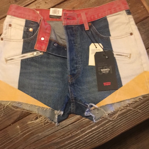 Dope denim high rise shorts 💛❤️💙 - Picture 1 of 5